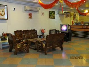 Hotel Lam Seng Pantai Remis Exterior foto